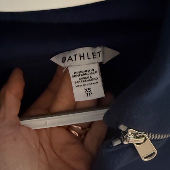 Athleta Pullover - Picture 4 of 4